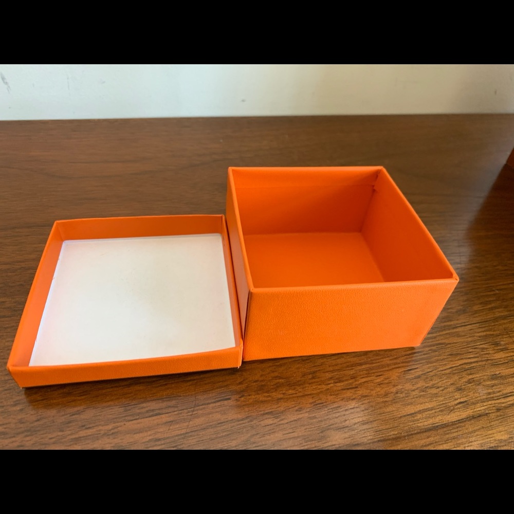 HERMES boxes, ribbons, receipt holder, & gift bag - Picture 9 of 13